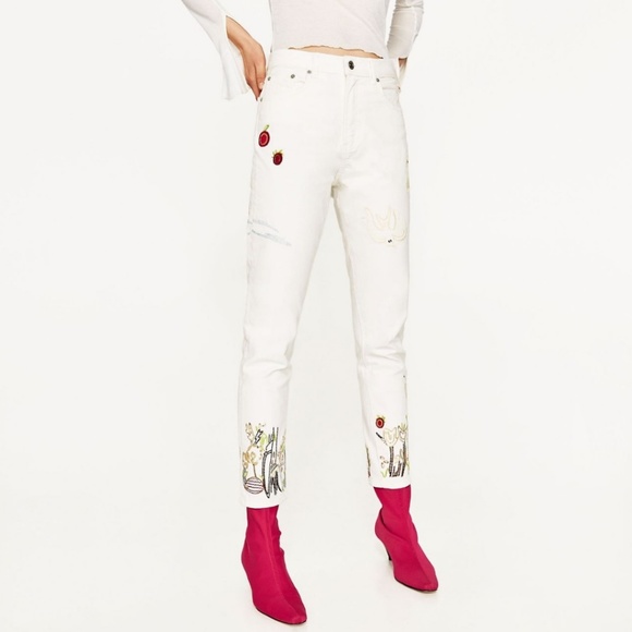 Zara Embellished White Jeans - Picture 2 of 8